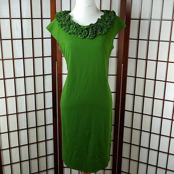 Taylor Dresses & Skirts - TAYLOR Green Cap Sleeve Sheath Dress